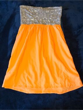 Roxy Orange Dress with Gray Geometric Bust